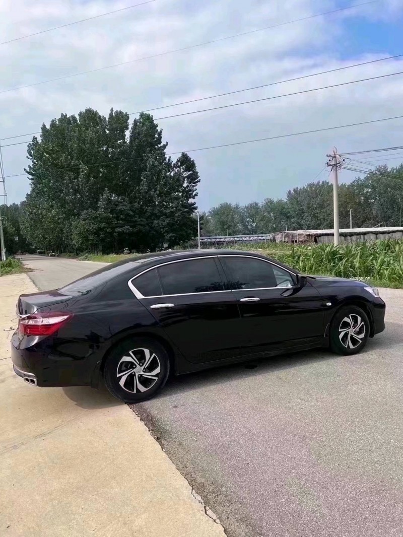 北京17年本田雅阁2