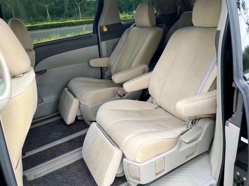 北京10年丰田普瑞维亚5