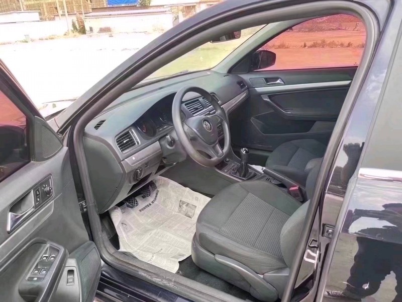 北京16年大众朗逸3