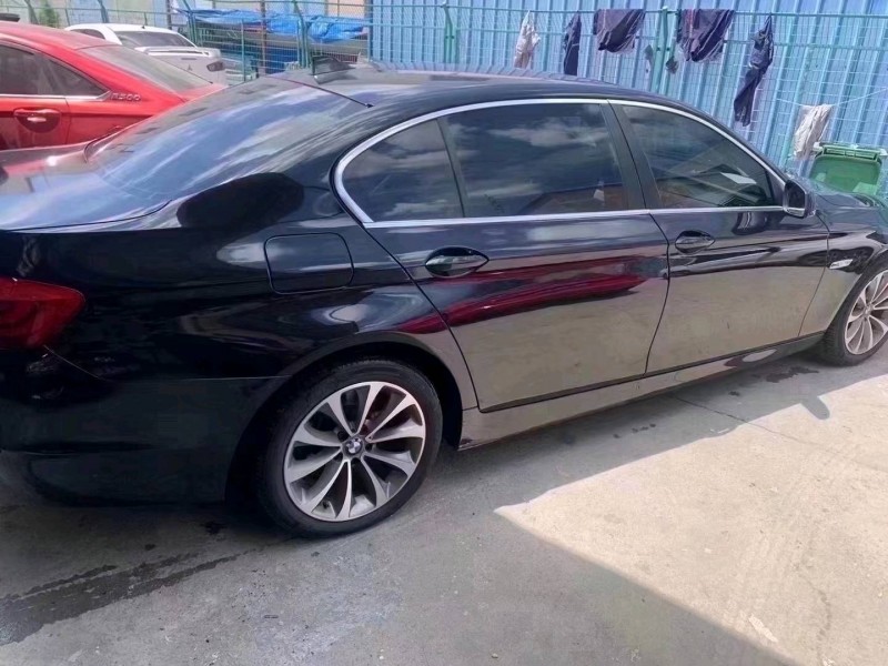 北京11年宝马5系5