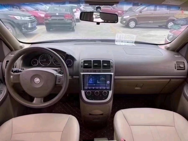 北京14年别克GL83