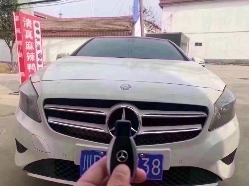 北京16年奔驰A1