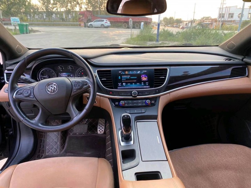 东营16年别克君越5