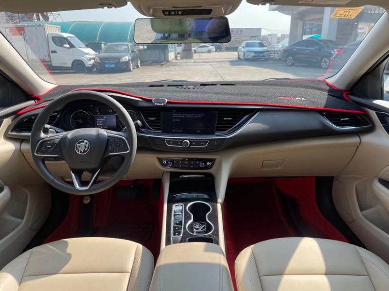 东莞21年别克君威5