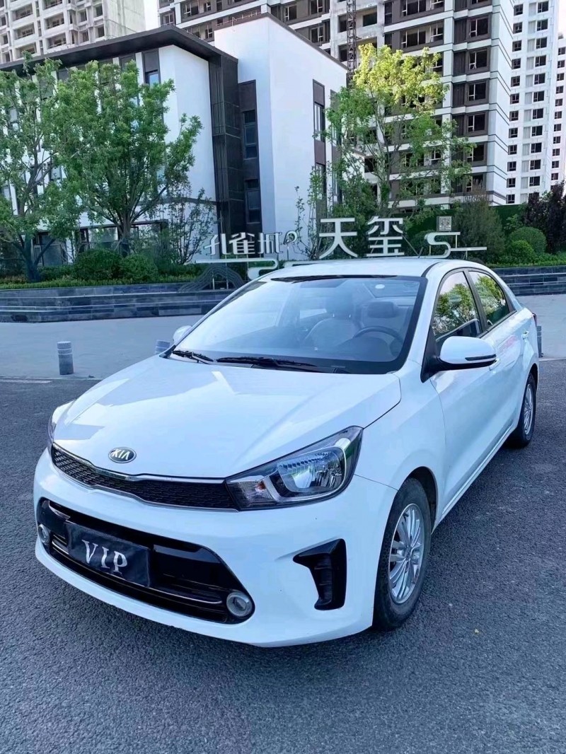 廊坊18年起亚焕驰2