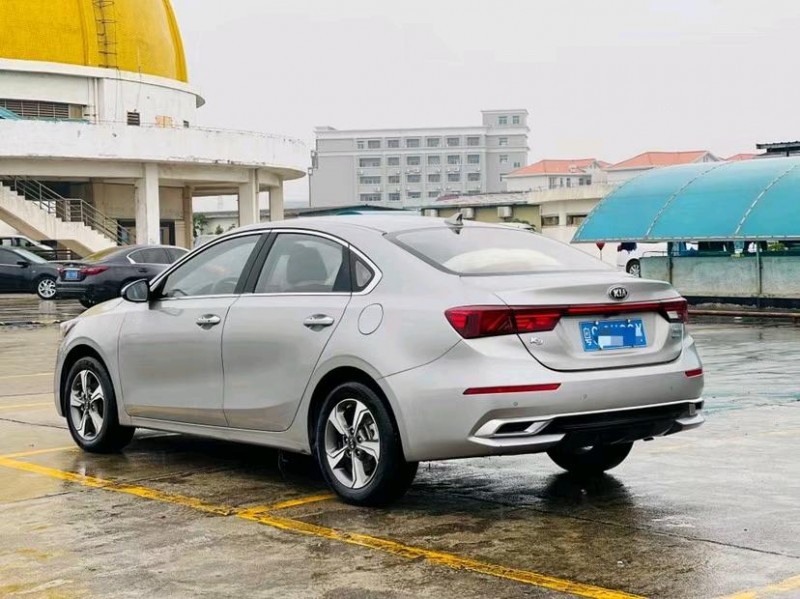 东莞19年起亚K36