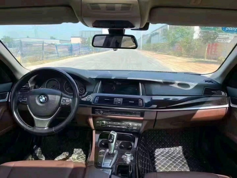 北京16年宝马5系5