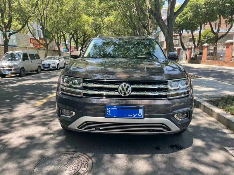 北京17年大众途昂1