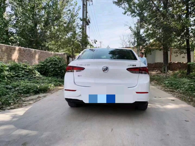 枣庄18年别克英朗GT2