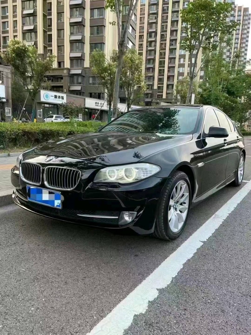 北京11年宝马5系3