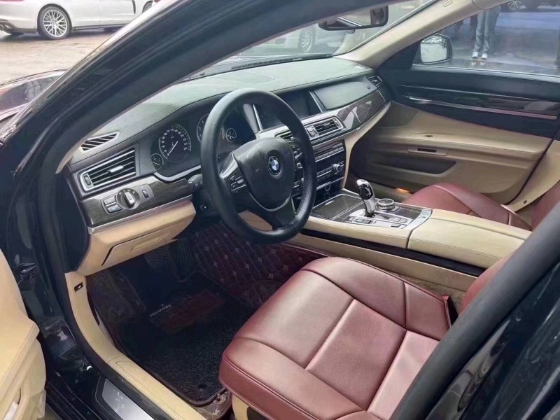 北京13年宝马7系3