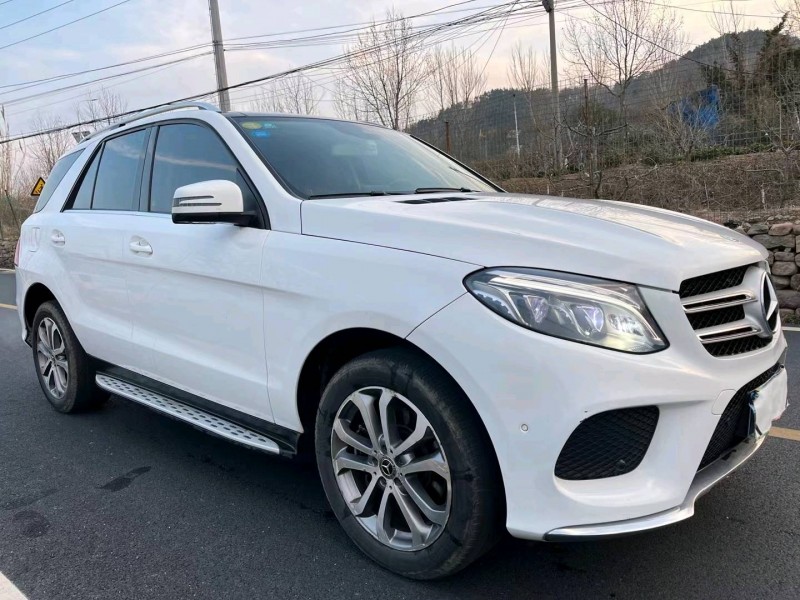 青岛17年奔驰GLE2