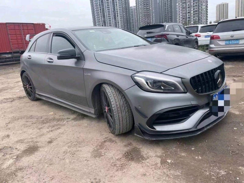 重庆16年奔驰AMG3