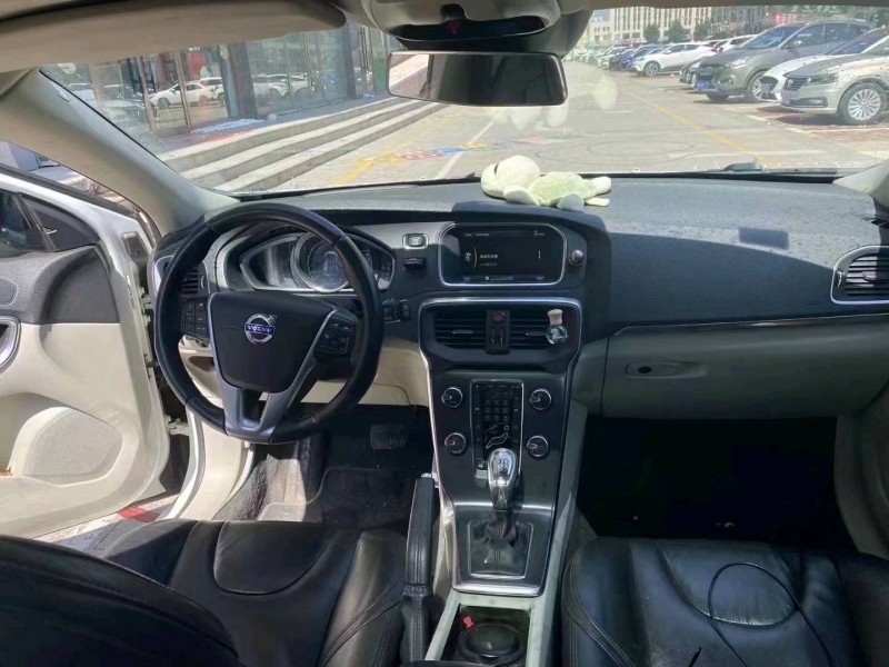 北京13年沃尔沃V407