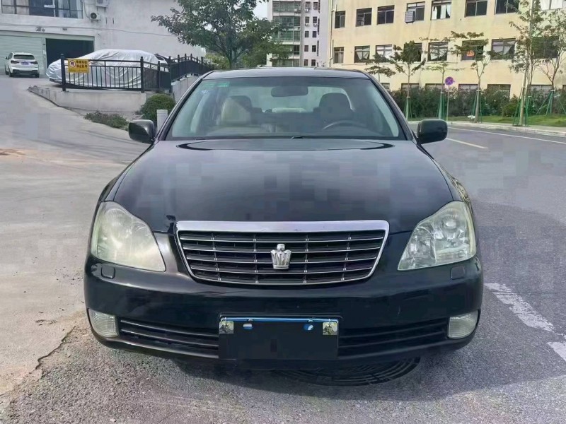 广州06年丰田皇冠1
