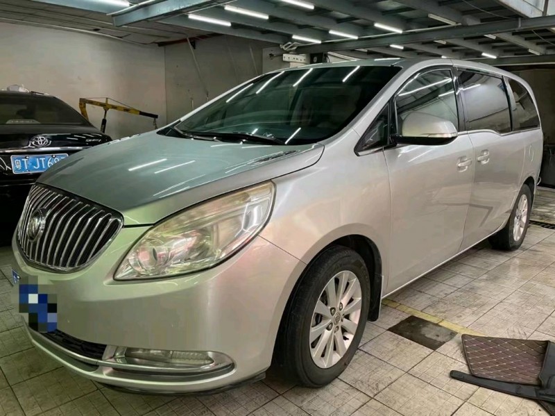 广州13年别克GL82