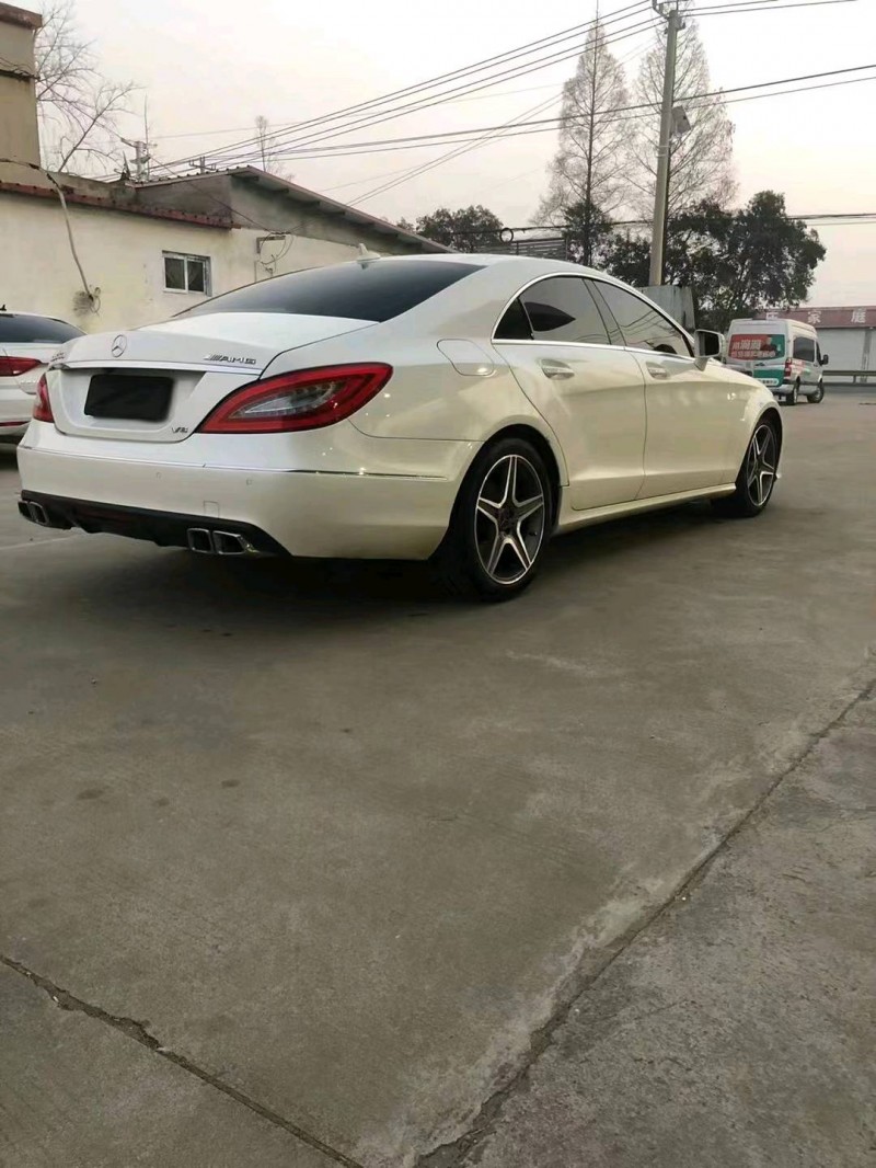 徐州14年奔驰CLS8