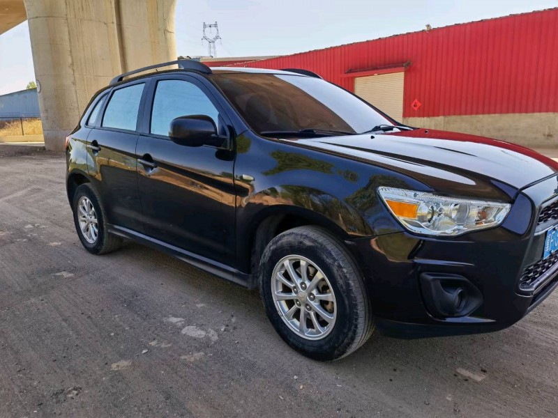 保定14年三菱劲炫3