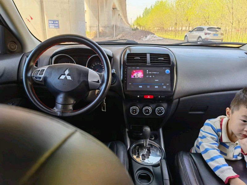 保定14年三菱劲炫6