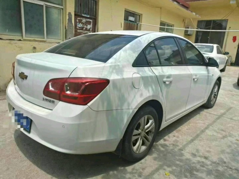 北京15年雪佛兰科鲁兹5