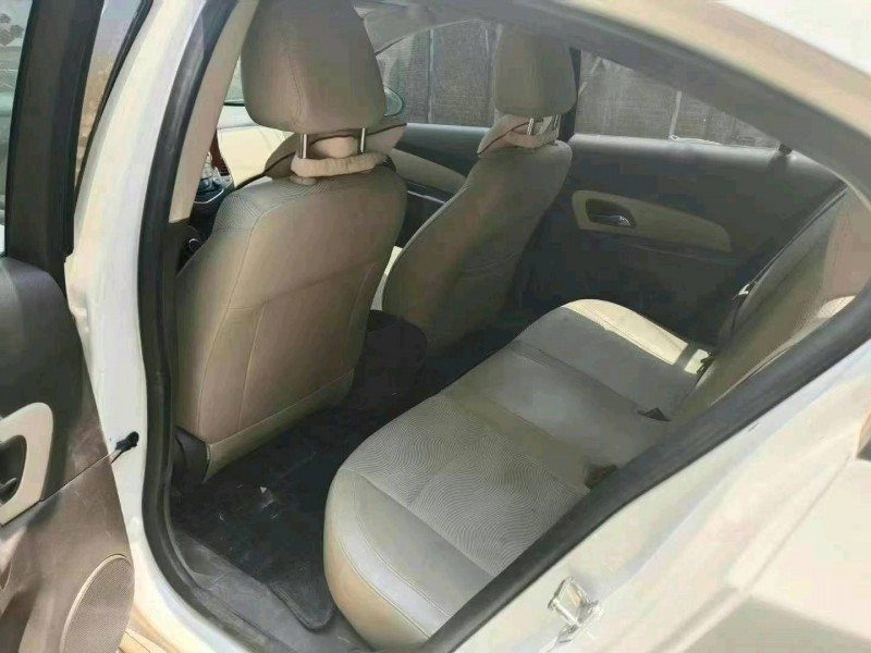 北京15年雪佛兰科鲁兹8