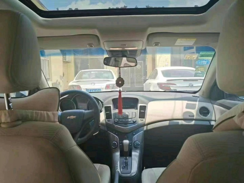 北京15年雪佛兰科鲁兹9