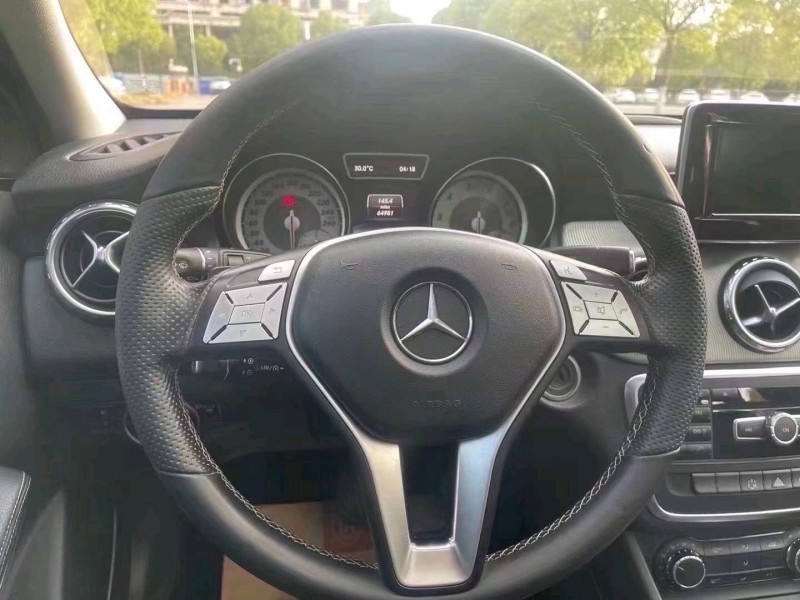 北京15年奔驰GLA5