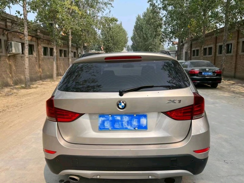 保定14年宝马X19