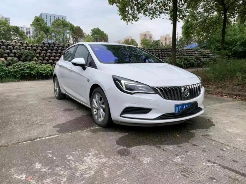 邵阳18年别克威朗9