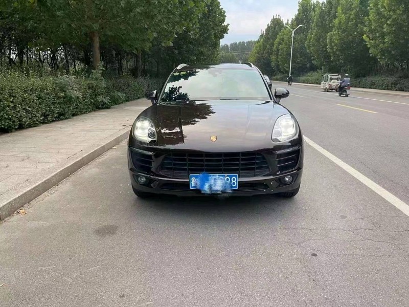枣庄18年保时捷Macan1
