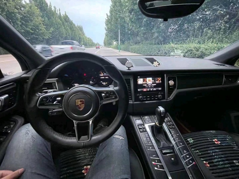 枣庄18年保时捷Macan6