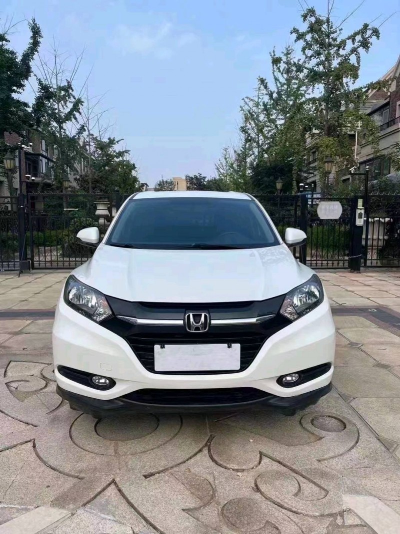 青岛16年本田缤智1