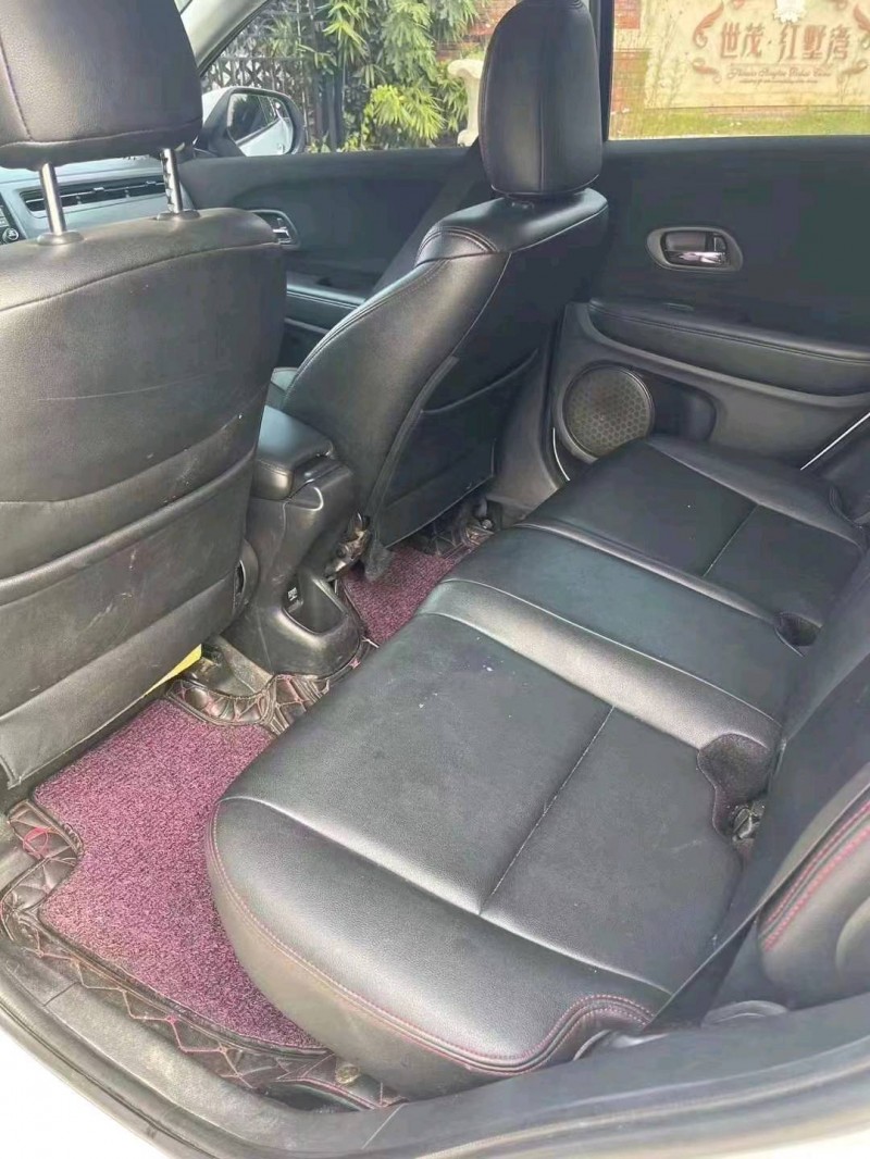 青岛16年本田缤智8