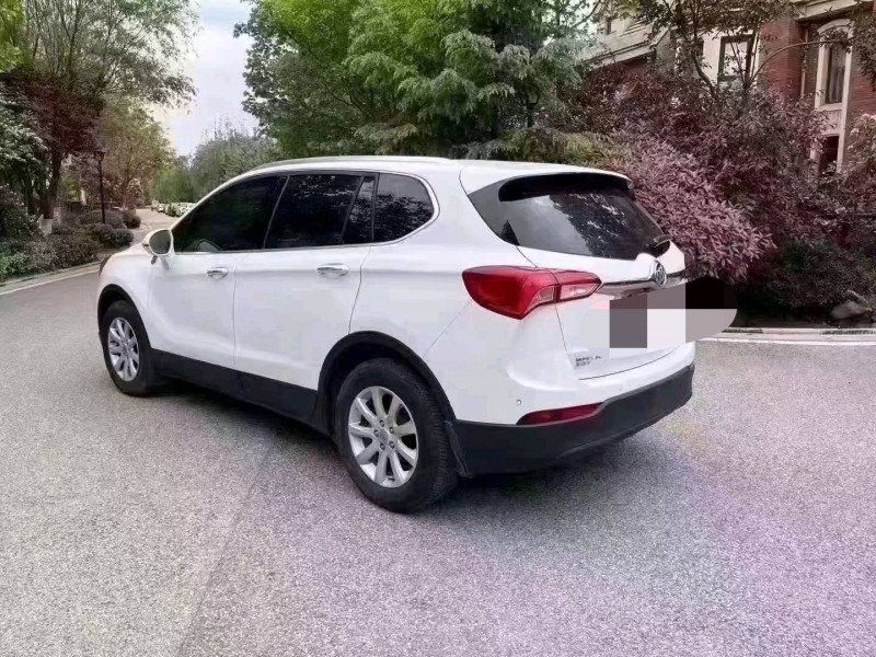 青岛18年别克昂科威5