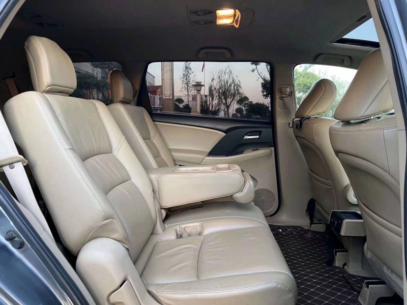 东营12年本田奥德赛2