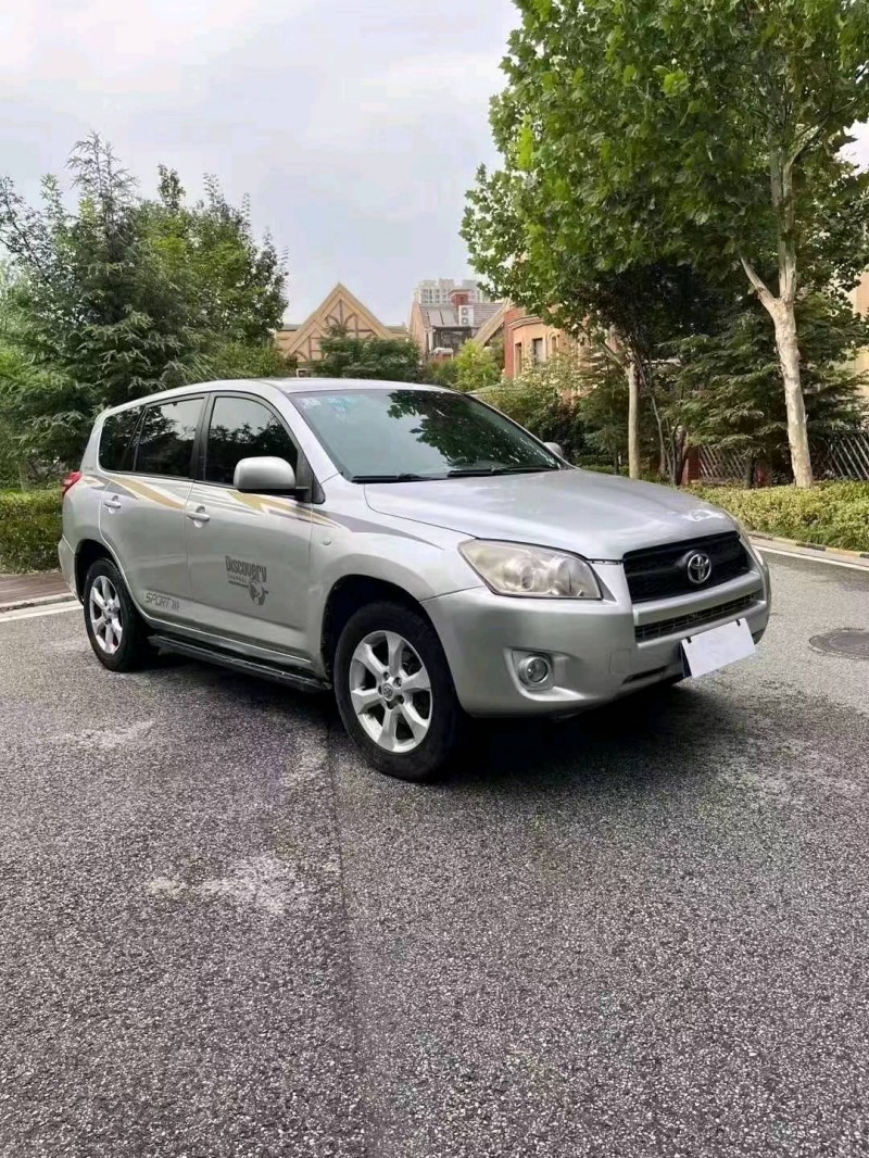 枣庄11年丰田RAV48