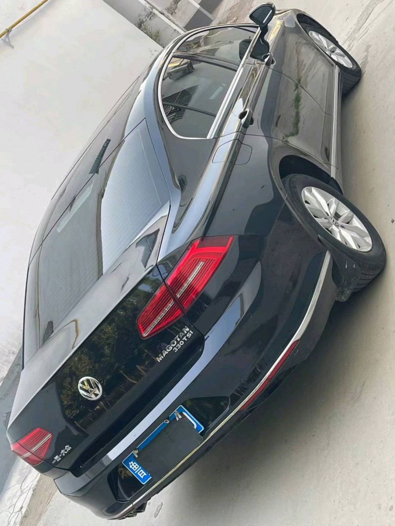 济宁17年大众迈腾4