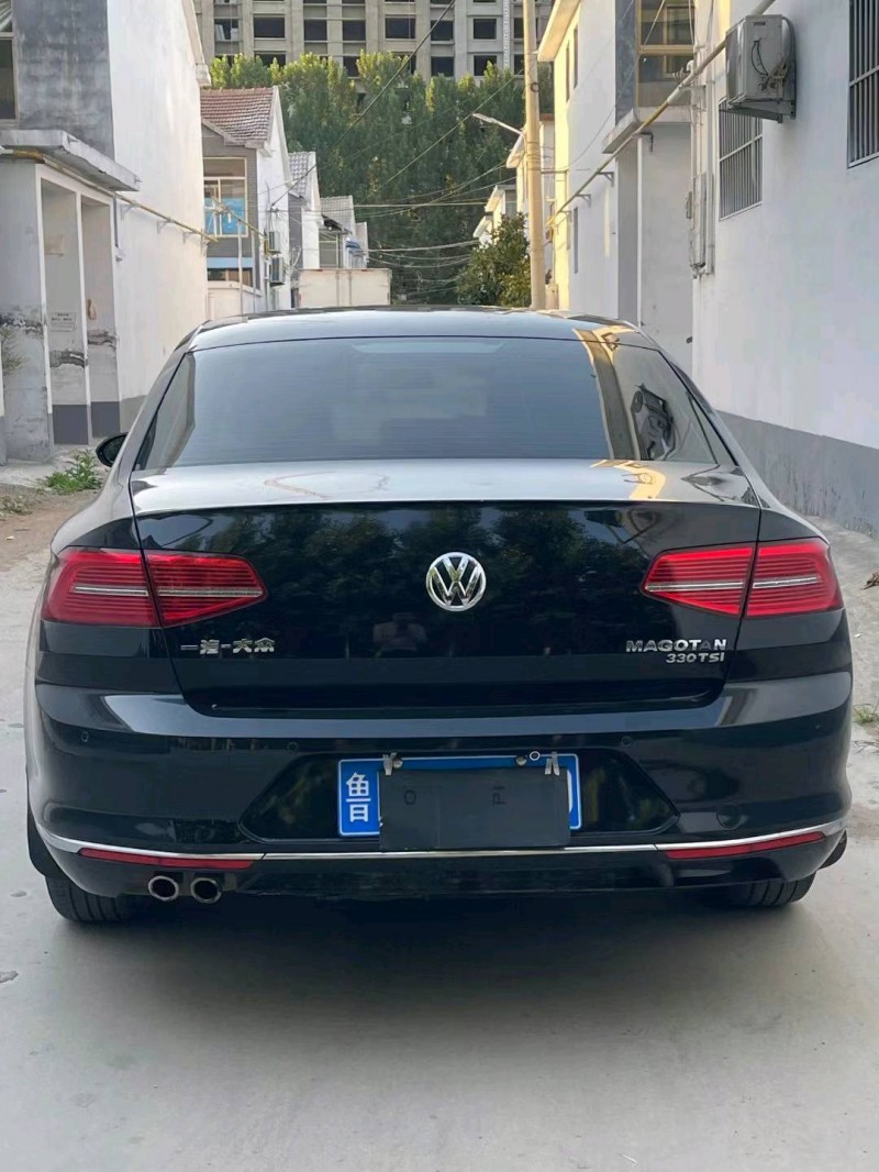 济宁17年大众迈腾7