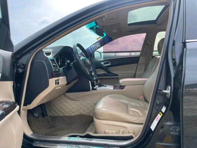 东莞11年丰田锐志3