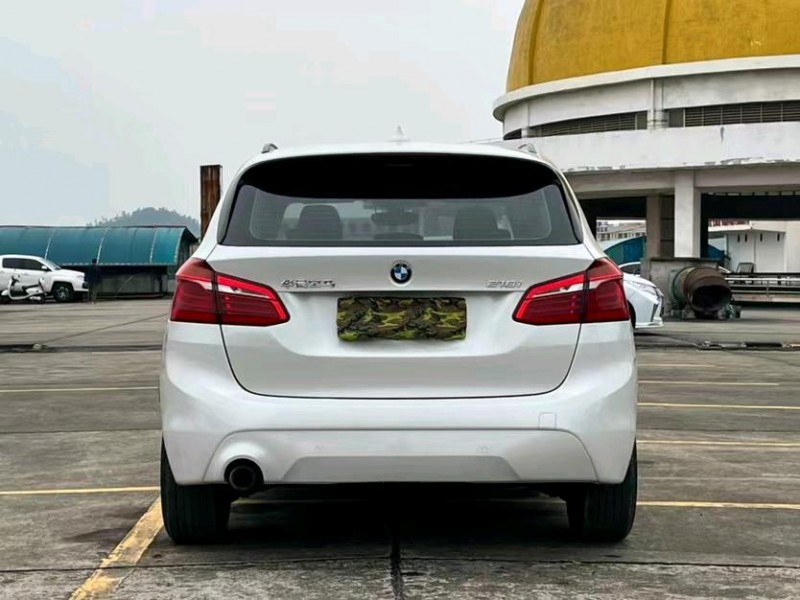 东莞19年宝马2系9