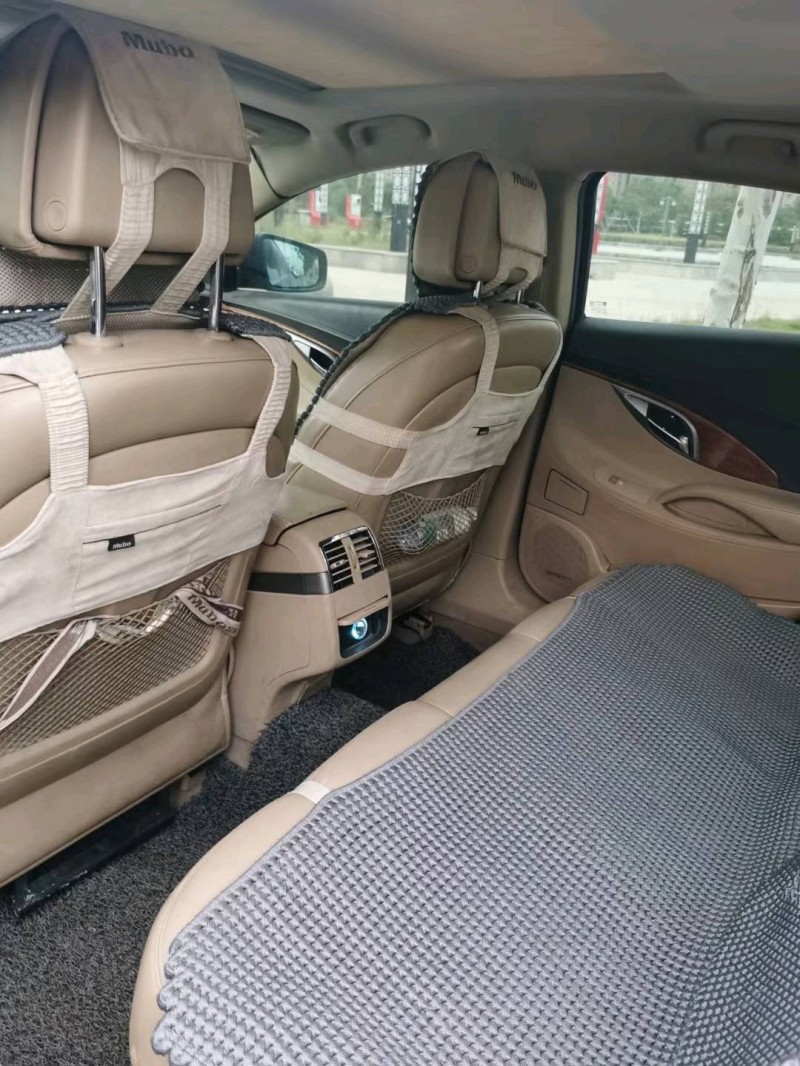 北京11年别克君越5