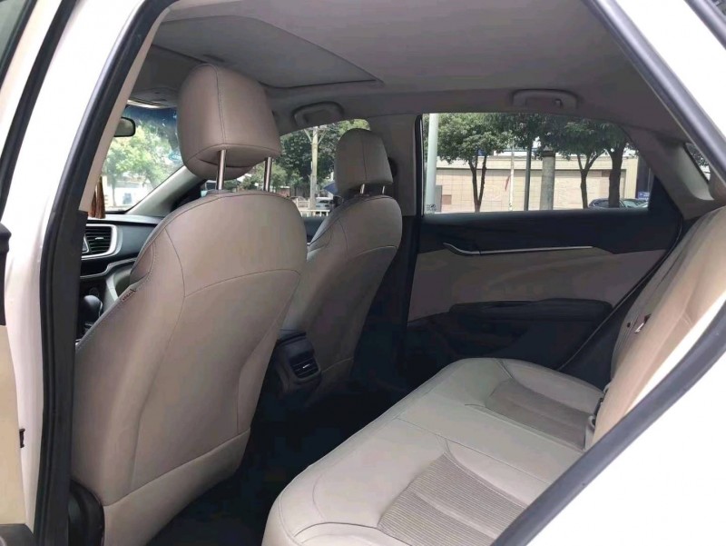 邵阳17年别克英朗8