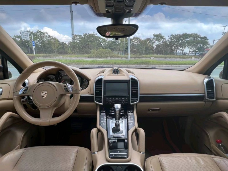 泰州13年保时捷卡宴5