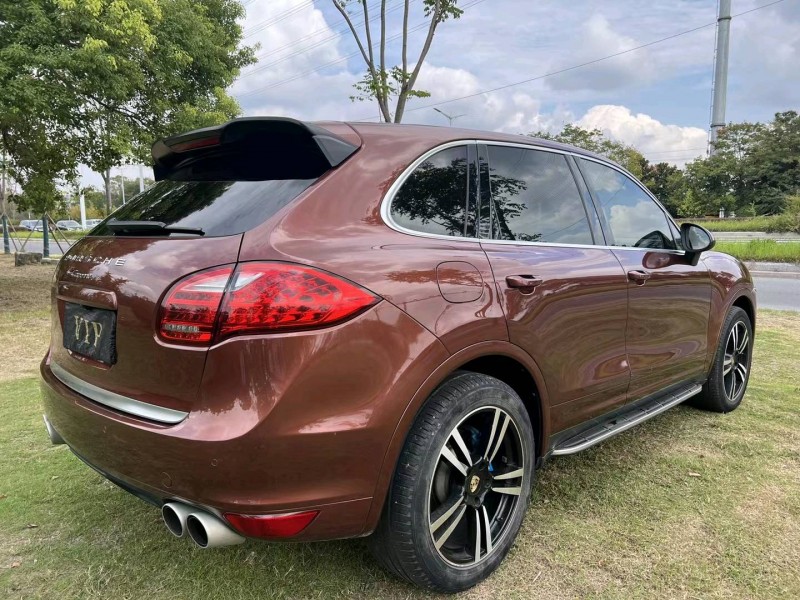 泰州13年保时捷卡宴8