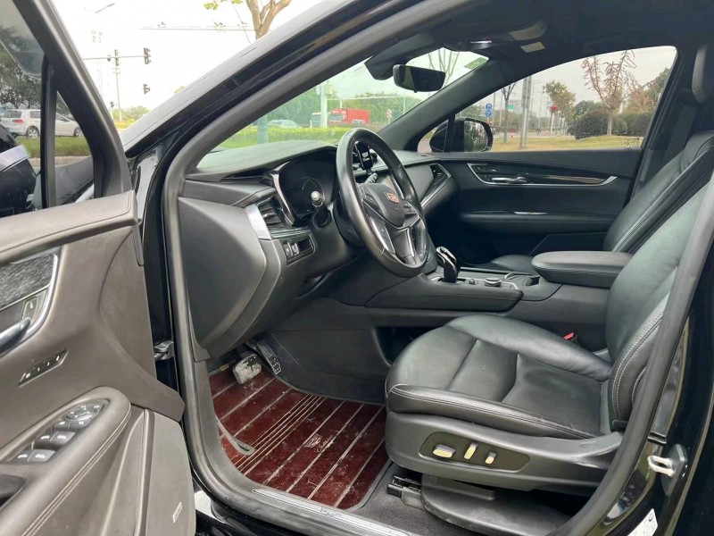 泰州20年凯迪拉克XT54