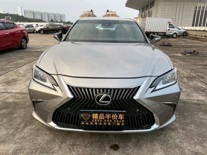 东莞19年雷克萨斯ES1