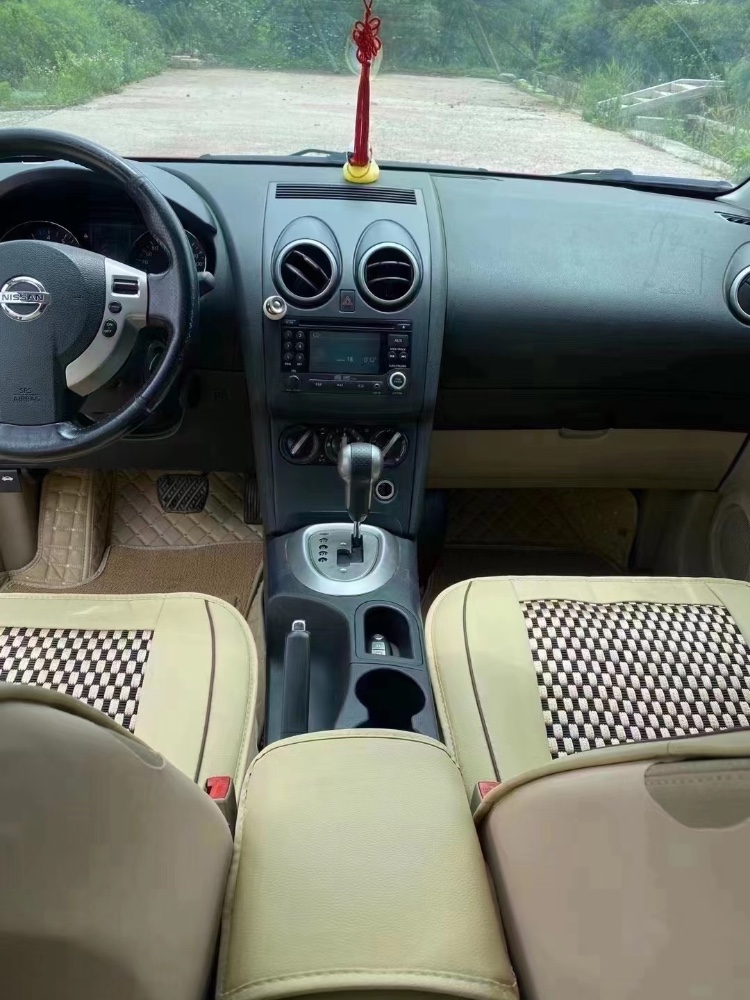 青岛13年日产逍客3