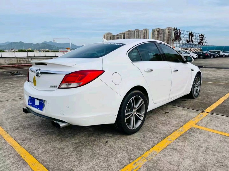 东莞13年别克君威7