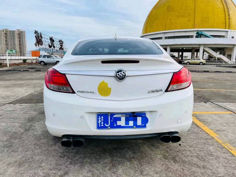 东莞13年别克君威9