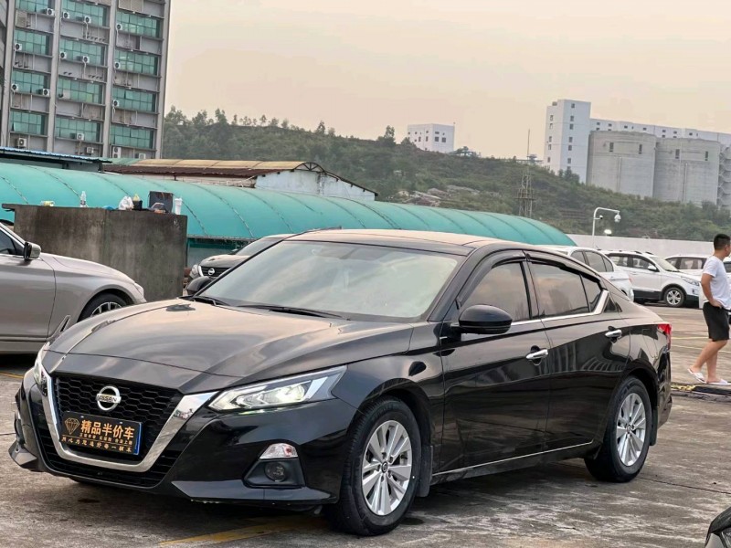 东莞20年日产天籁2